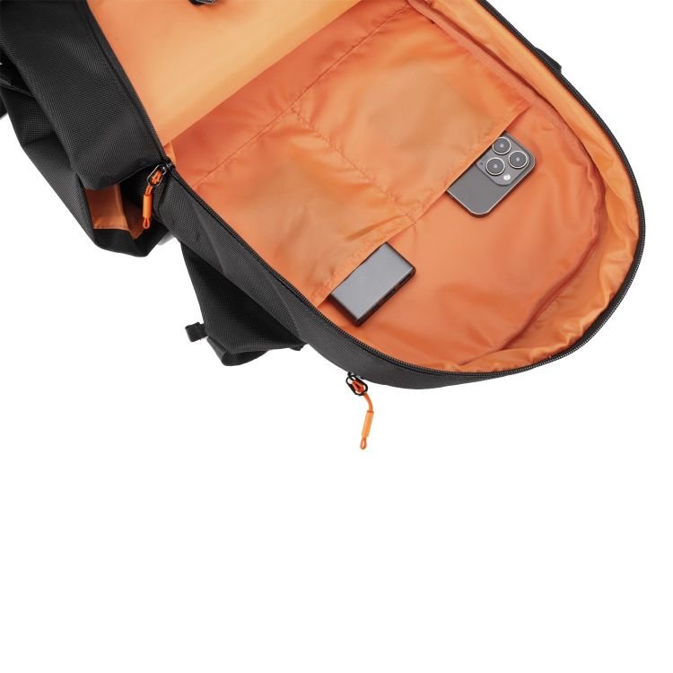 Porodo Gaming PU Laptop Backpack With USB-C Port and PS5 Compartment 7 Porodo Gaming PU Laptop Backpack With USB-C Port and PS5 Compartment - Image 7